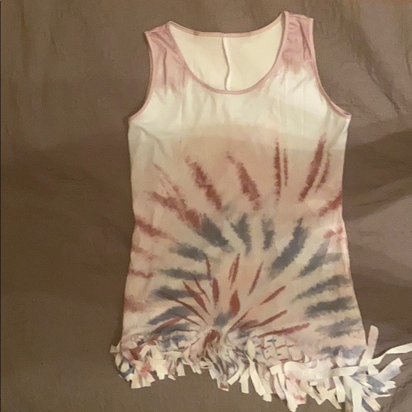 A dress - Picture 2 of 2